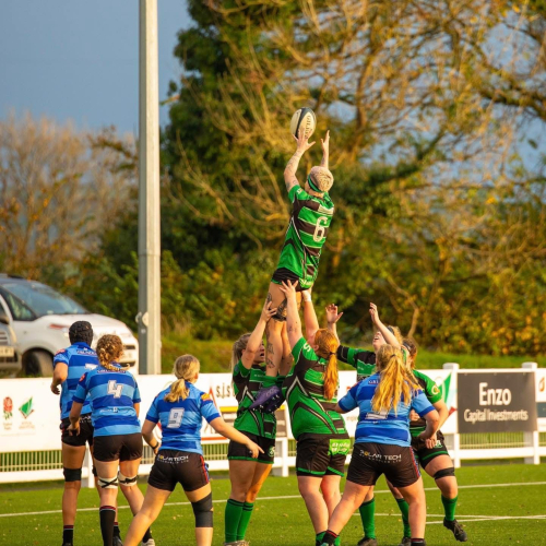 Ivybridge RFC contest a lineout in a rugby match